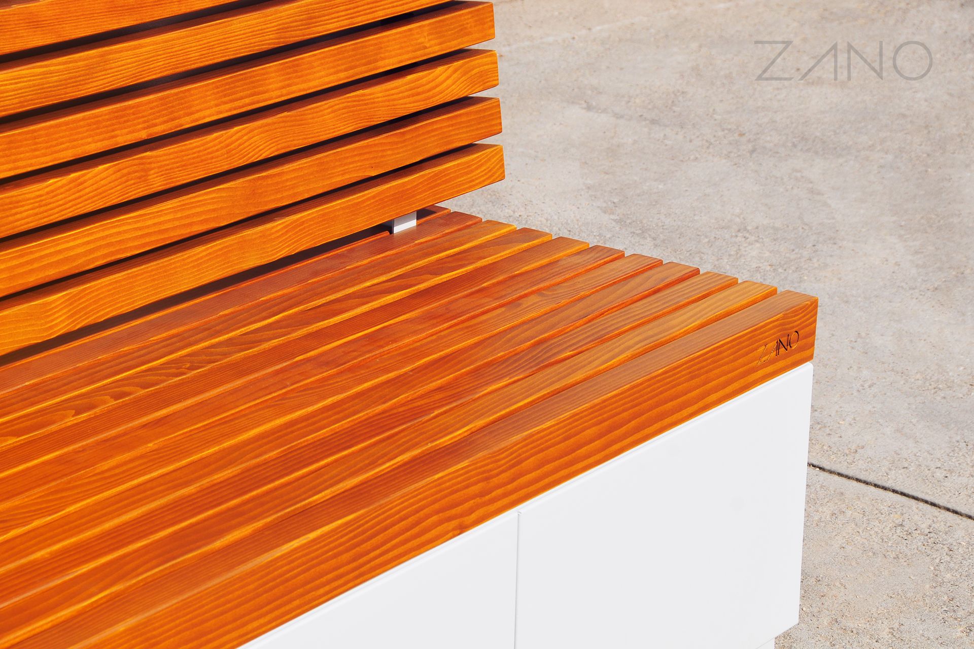 Benk Quadro 02.076 lakkert bartre Cypress Benk Quadro 02.076 lakkert bartre Cypress