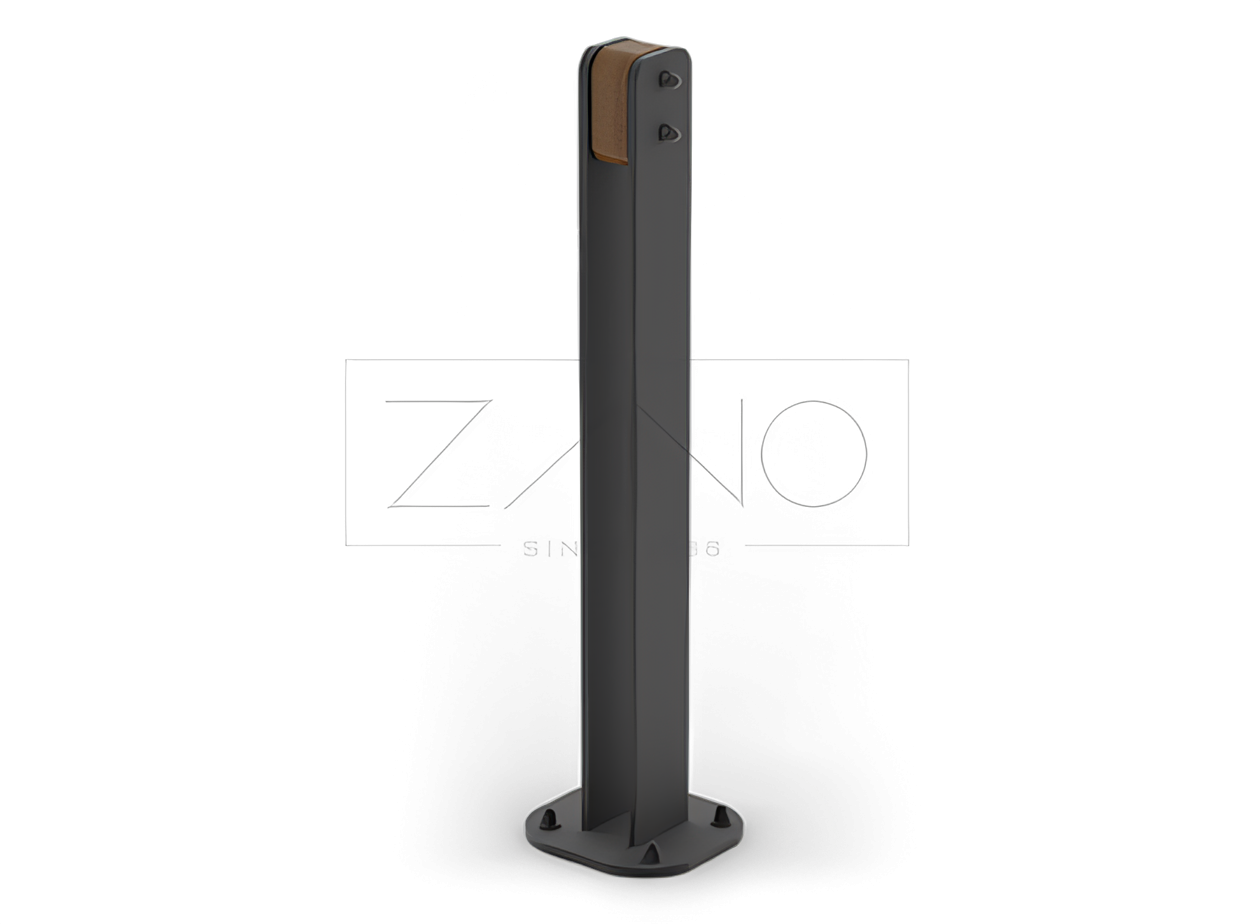Soft 01.012 | karbonstål | ZANO bymøbler Gategjerdestolpe i pulverlakkert karbonstål og treelementer. Uvanlig, original design.